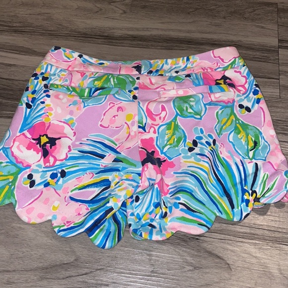 Lilly Pulitzer 00 buttercup print shorts - Picture 5 of 7